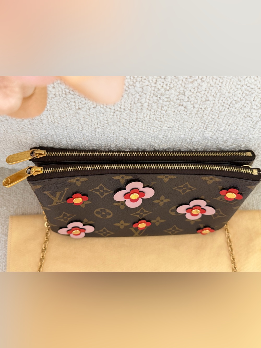 Louis Vuitton Pochette Double Zip Monogram Blooming Flowers Crossbody Bag - Picture 9 of 13